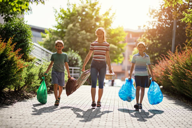 Best Junk Hauling Services  in Delavan, IL