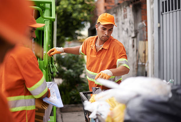 Best Construction Debris Removal  in Delavan, IL